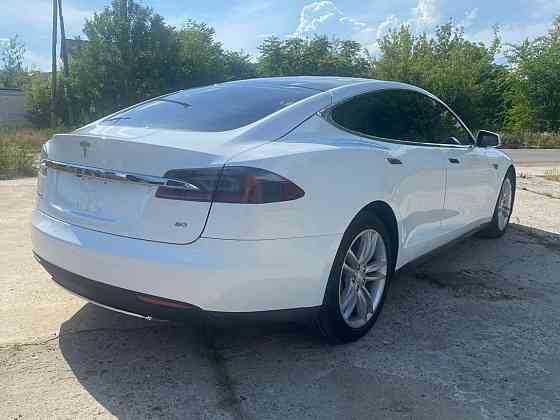 Tesla Model S 2013 год Рыбница Рыбница