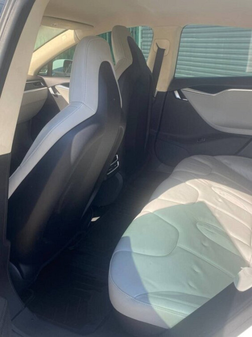 Tesla Model S 2013 год Рыбница Рыбница - изображение 2