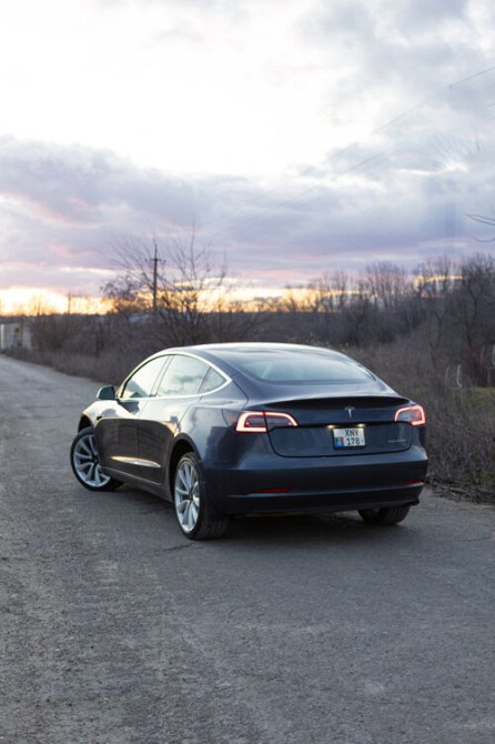 Tesla Model 3 2018 год Тирасполь Тирасполь - изображение 3