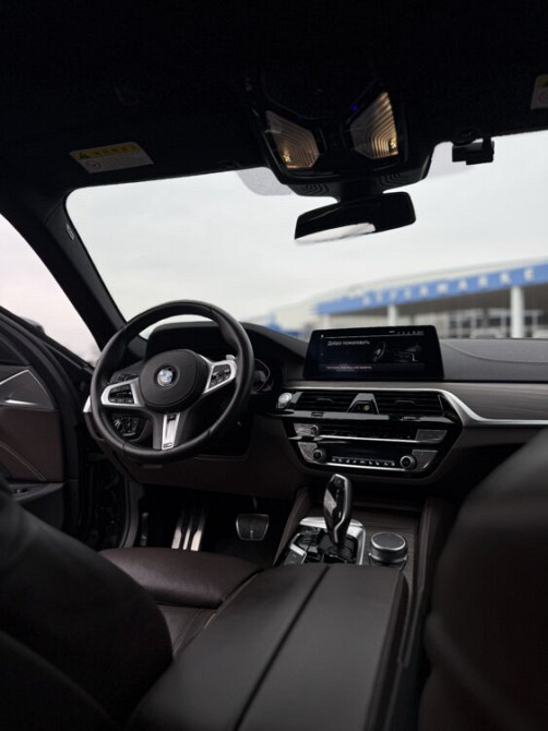 BMW 5 Series 2019 год Новые Анены Новые Анены - изображение 10