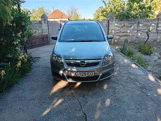 Opel Zafira 2006 год Парканы Парканы