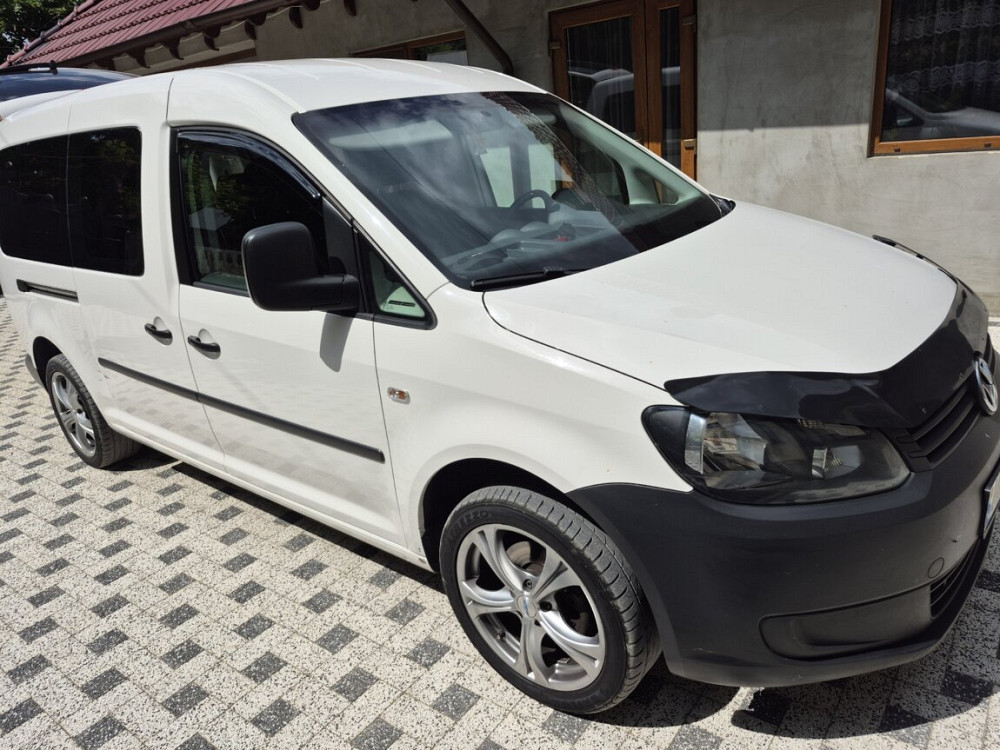 Volkswagen Caddy 2013 an Bender Bender - fotografie 1