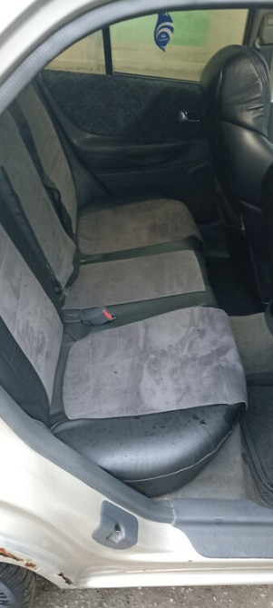 Mazda 323 2000 год Тирасполь Тирасполь - изображение 2