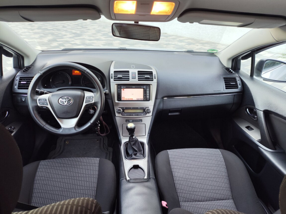 Toyota Avensis 2011 год Рыбница Рыбница - изображение 5