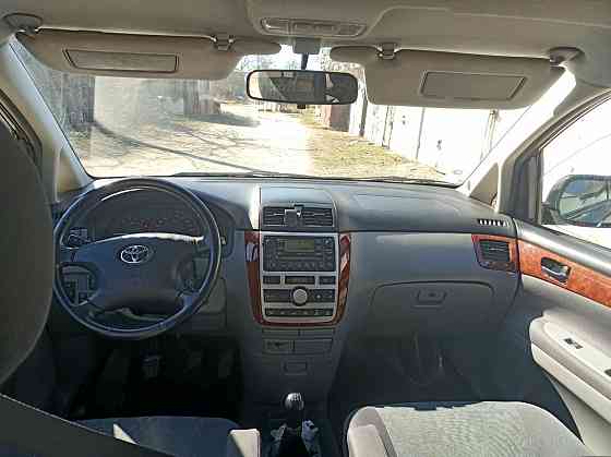 Toyota Avensis Verso 2001 год Бендеры Бендеры