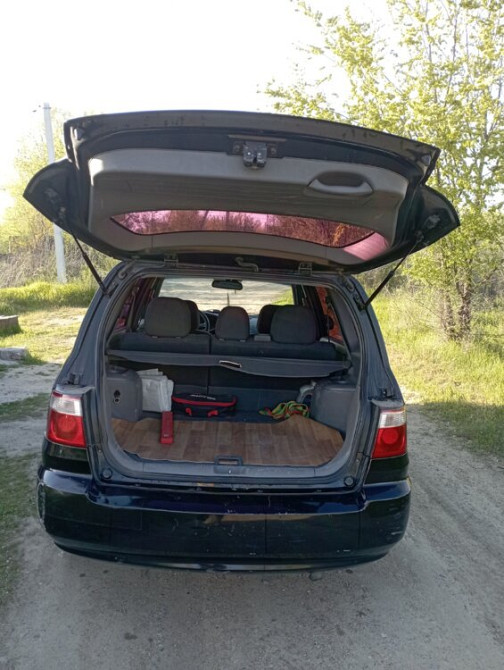 Kia Carens 2004 год Тирасполь Тирасполь - изображение 7