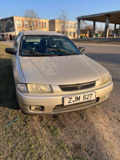Mazda 323 1997 an Tiraspol Tiraspol - fotografie 1
