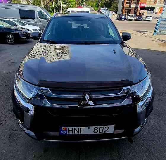Mitsubishi Outlander 2016 год Кишинёв Кишинёв