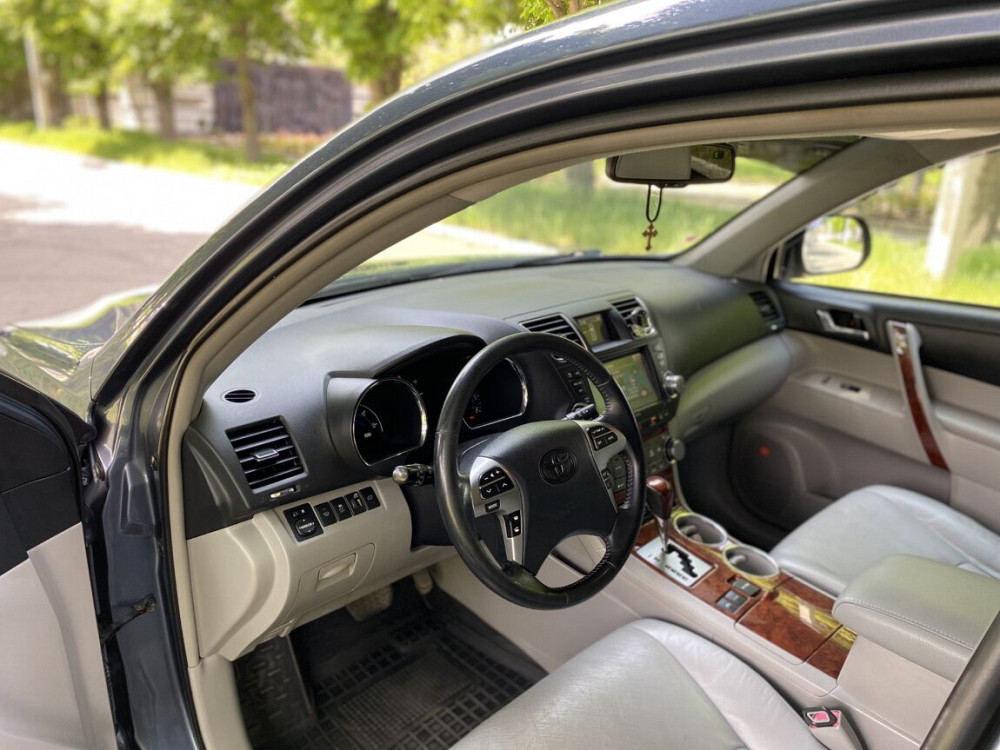 Toyota Highlander 2011 год Бендеры Бендеры - изображение 6
