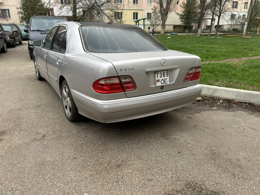 Mercedes E-Class 2001 an Tiraspol Tiraspol - fotografie 7