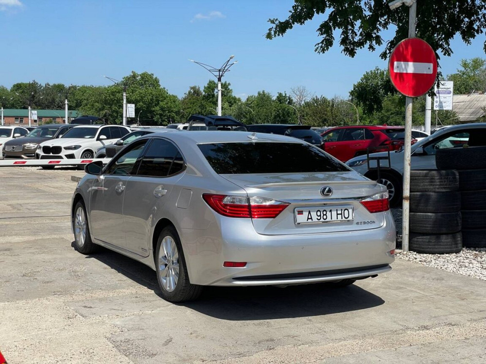 Lexus ES 2012 an Tiraspol Tiraspol - fotografie 4