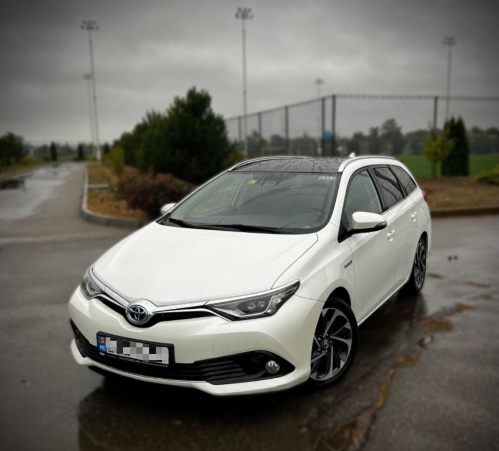 Toyota Auris 2016 an Bender Bender - fotografie 2