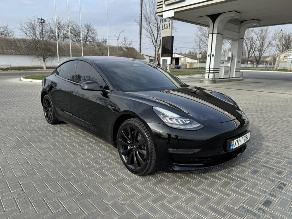 Tesla Model 3 2018 год Новые Анены Новые Анены - изображение 1