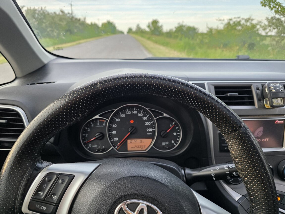 Toyota Verso 2012 год Кишинёв Кишинёв - изображение 5