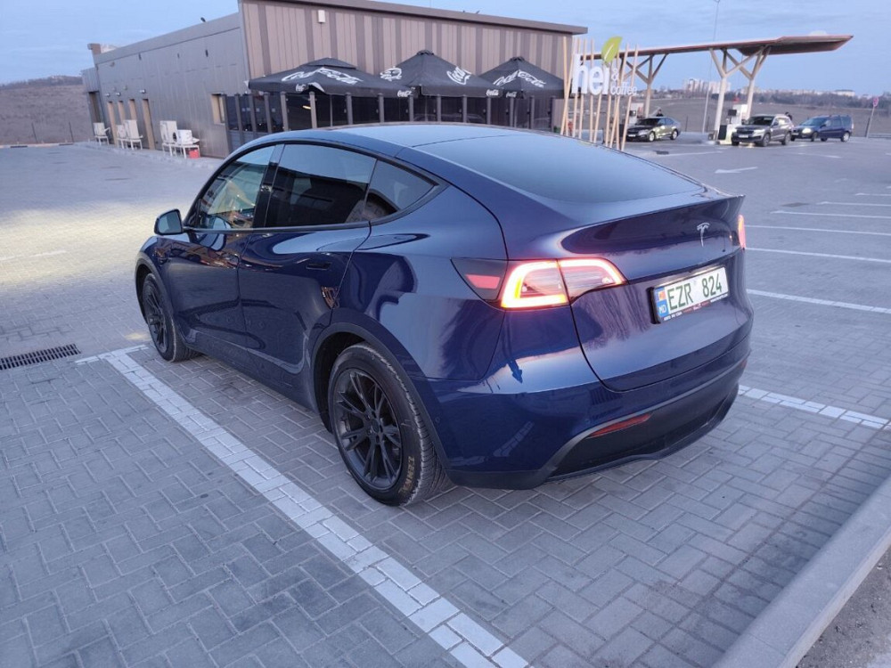 Tesla Model Y 2021 год Тирасполь Тирасполь - изображение 5