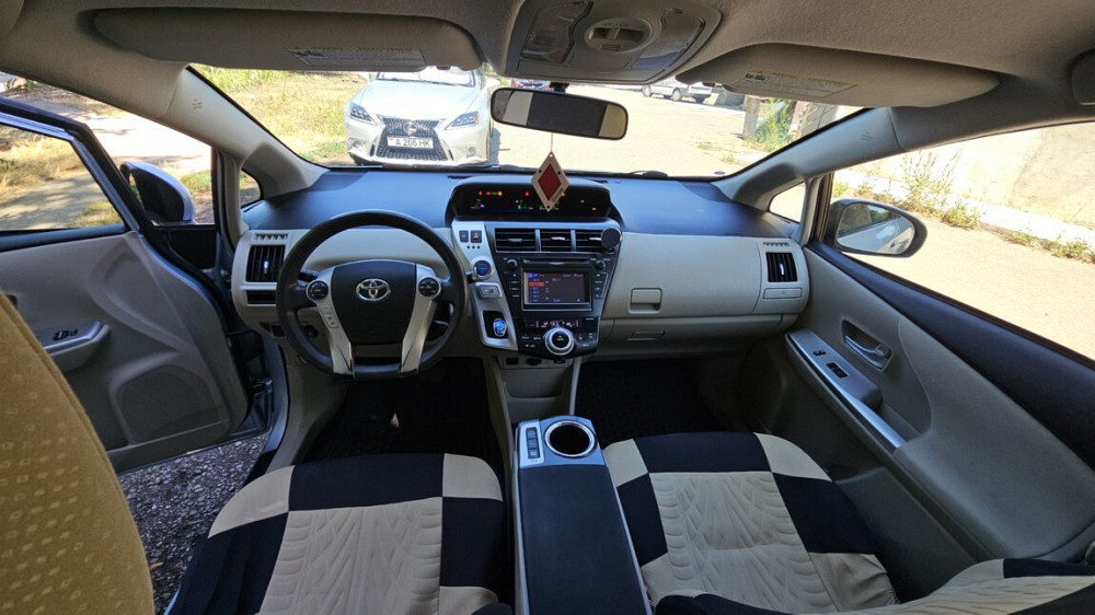 Toyota Prius 2012 год Тирасполь Тирасполь - изображение 8