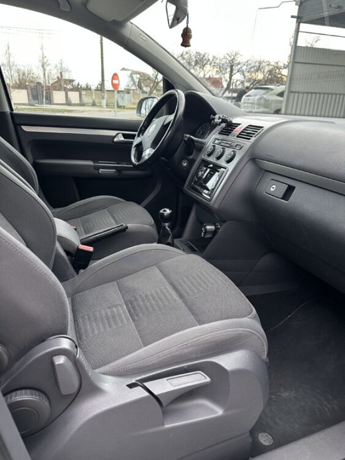 Volkswagen Touran 2007 год Слободзея Слободзея - изображение 7