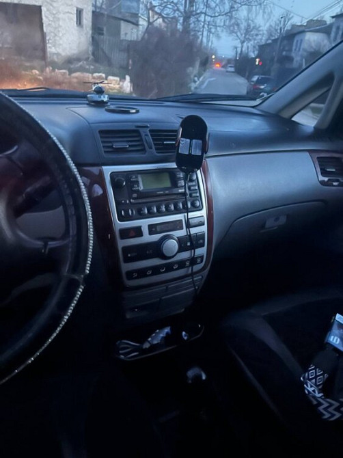 Toyota Avensis Verso 2003 год Бендеры Бендеры - изображение 6