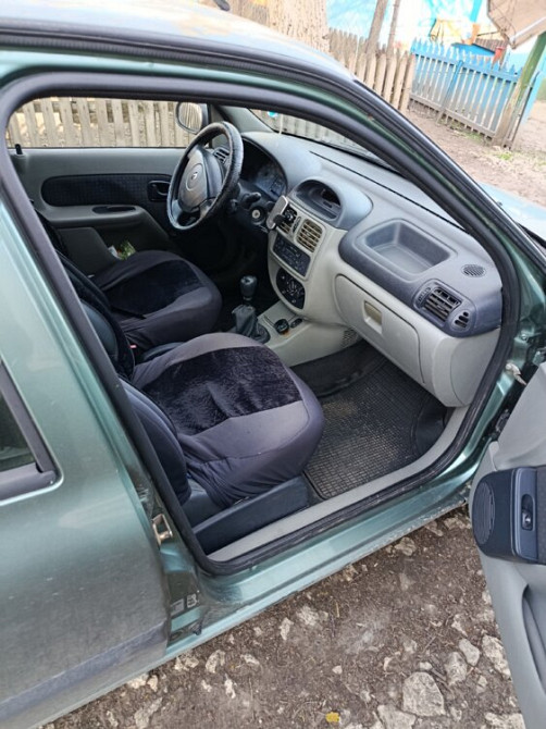 Renault Symbol 2006 год Резина Резина - изображение 10