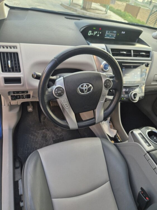 Toyota Prius 2015 год Рыбница Рыбница - изображение 2