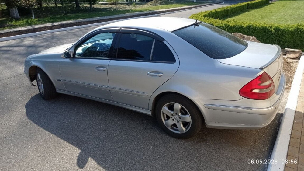 Mercedes E-Class 2004 an Tiraspol Tiraspol - fotografie 7