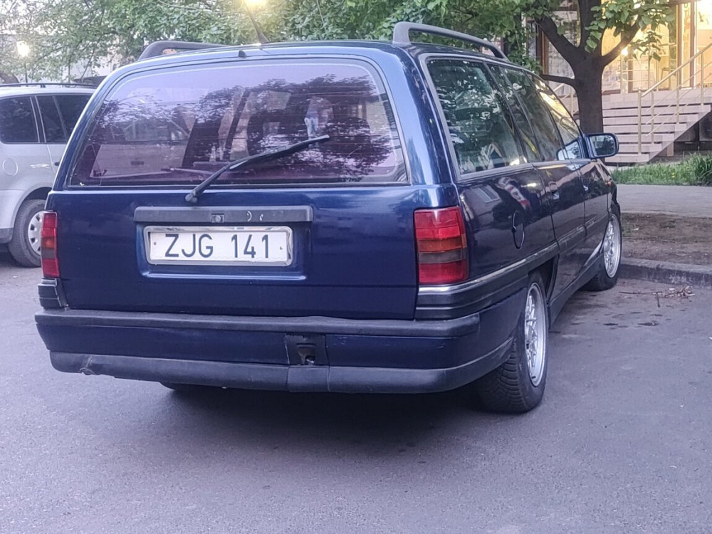 Opel Omega 1993 год Тирасполь Тирасполь - изображение 3
