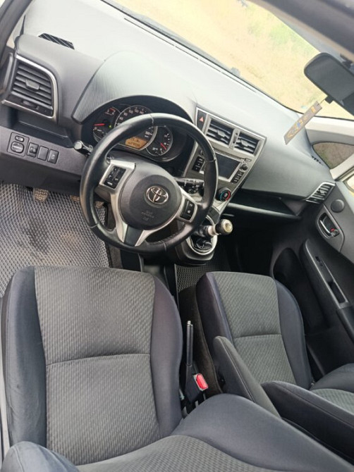 Toyota Verso 2012 год Тирасполь Тирасполь - изображение 8