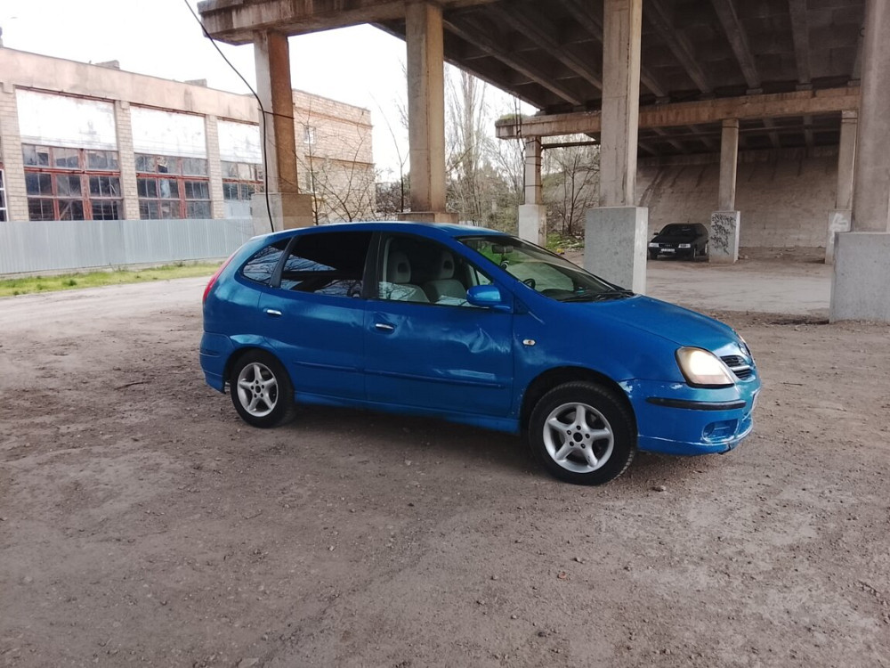 Nissan Almera Tino 2001 год Тирасполь Тирасполь - изображение 4
