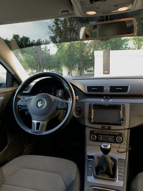 Volkswagen Passat 2011 год Тирасполь Тирасполь - изображение 5