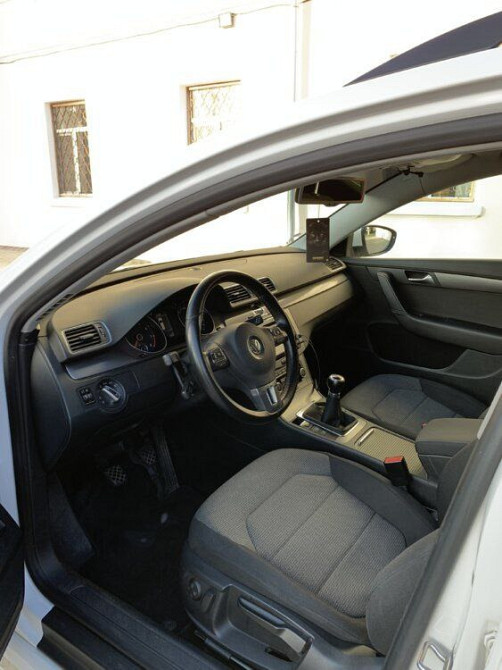 Volkswagen Passat 2011 год Тирасполь Тирасполь - изображение 4