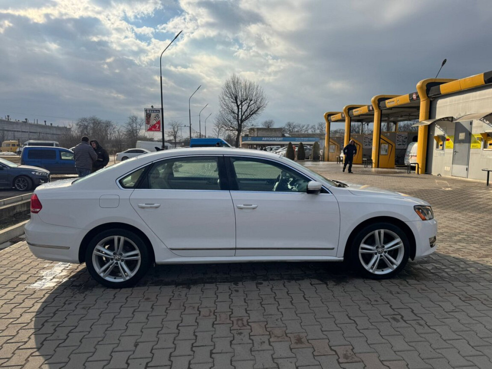Volkswagen Passat 2013 год Тирасполь Тирасполь - изображение 9