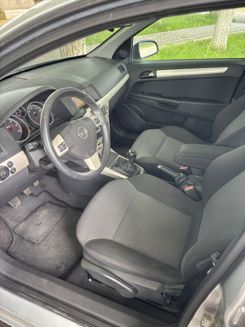 Opel Astra 2008 год Тирасполь Тирасполь - изображение 9