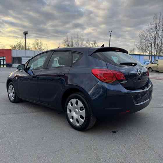 Opel Astra 2011 год Рыбница Рыбница
