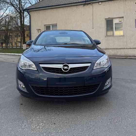 Opel Astra 2011 год Рыбница Рыбница