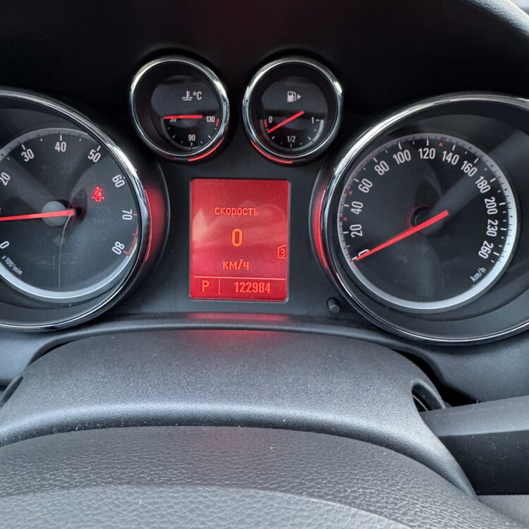 Opel Astra 2011 год Рыбница Рыбница - изображение 10
