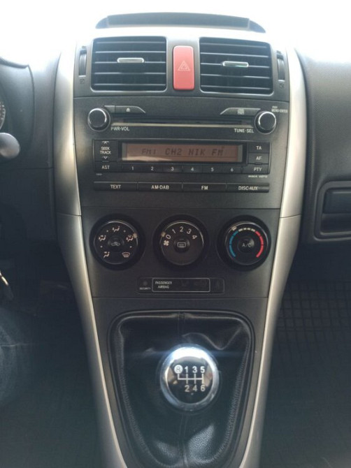 Toyota Auris 2011 год Тирасполь Тирасполь - изображение 8