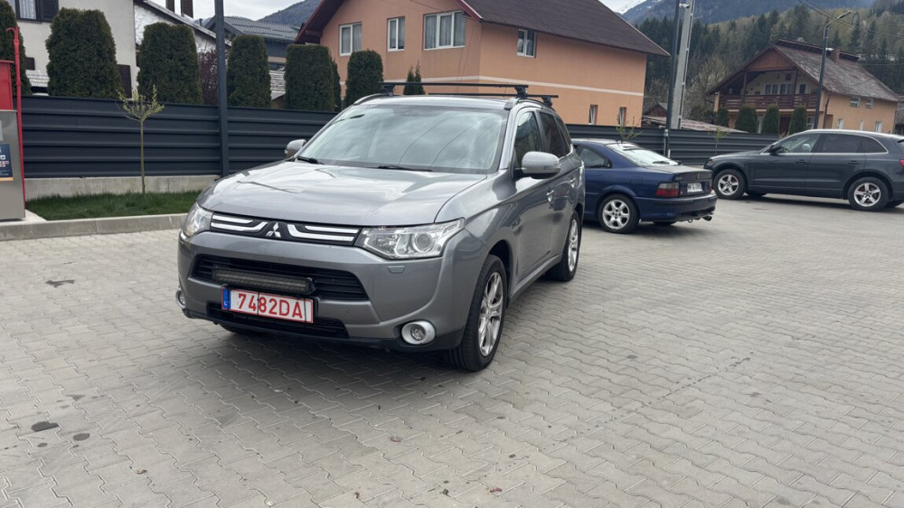 Mitsubishi Outlander 2014 год Тирасполь Тирасполь - изображение 3