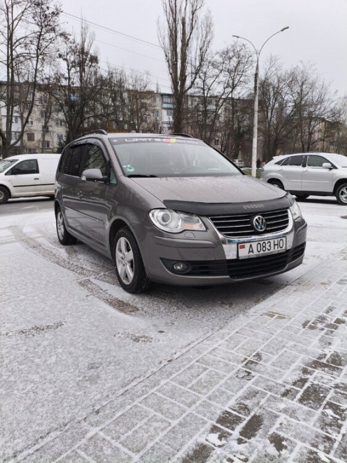 Volkswagen Touran 2009 an Tiraspol Tiraspol - fotografie 1