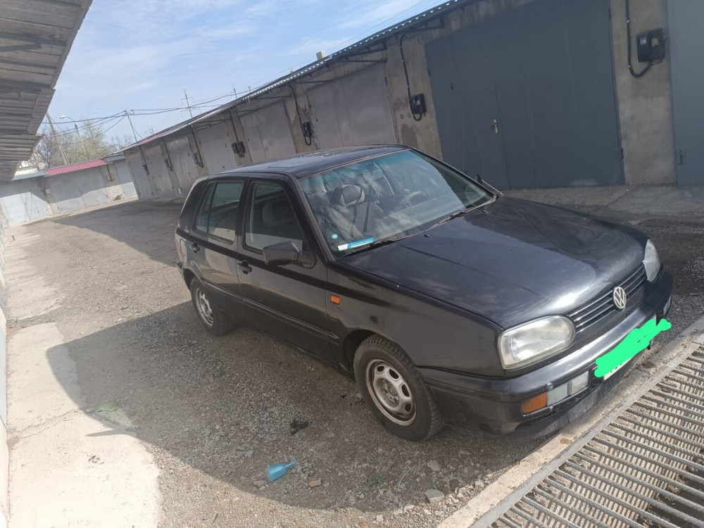 Volkswagen Golf 1993 an Tiraspol Tiraspol - fotografie 1