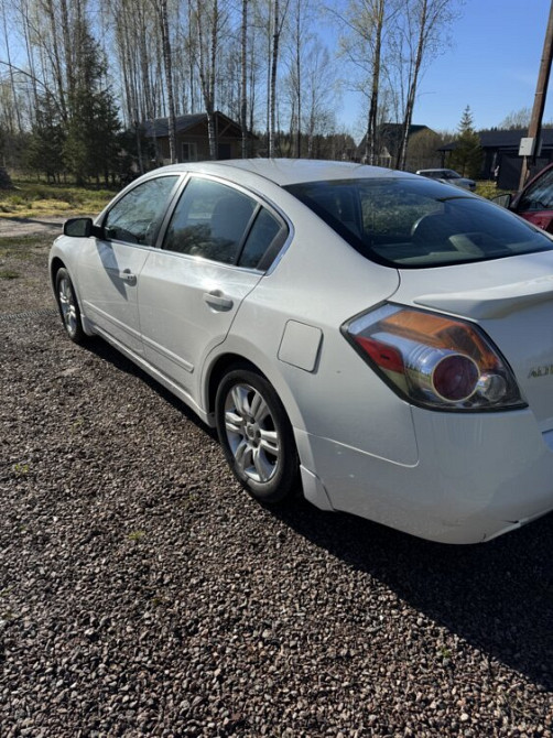 Nissan Altima 2011 год Бендеры Бендеры - изображение 5