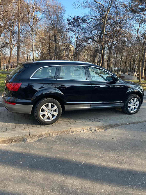 Audi Q7 2010 год Кишинёв Кишинёв - изображение 1