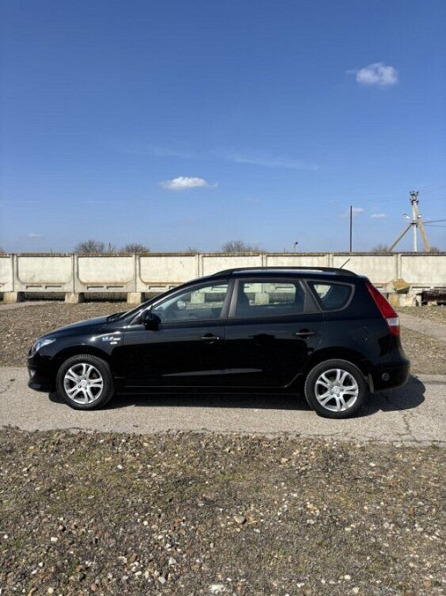 Hyundai i30 2011 an Tiraspol Tiraspol - fotografie 6