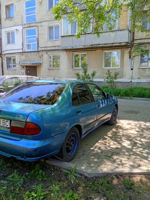 Nissan Almera 1995 год Бендеры Бендеры - изображение 2