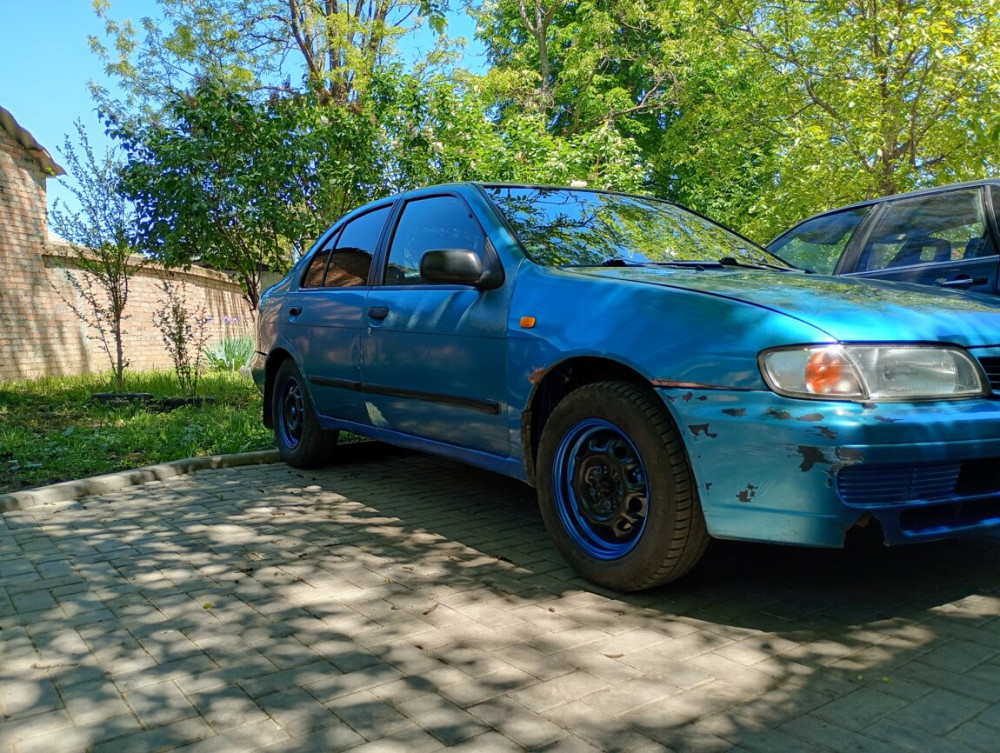 Nissan Almera 1995 год Бендеры Бендеры - изображение 3