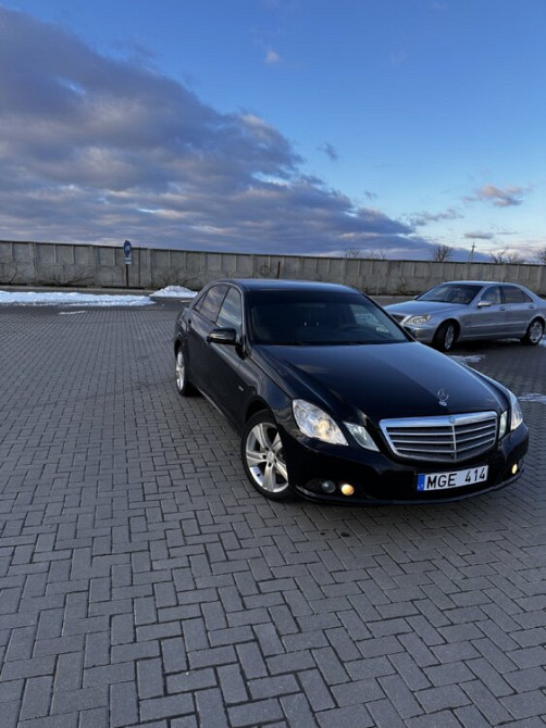 Mercedes E-Class 2011 год Тирасполь Тирасполь - изображение 2