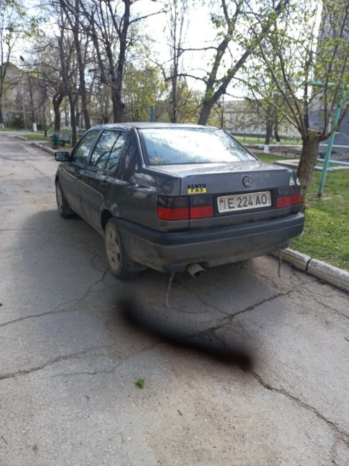 Volkswagen Vento 1994 год Григориополь Григориополь - изображение 2