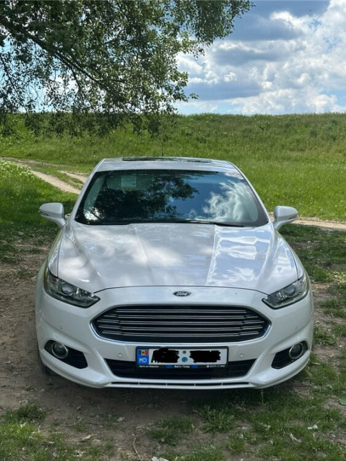 Ford Fusion 2013 an Bender Bender - fotografie 1