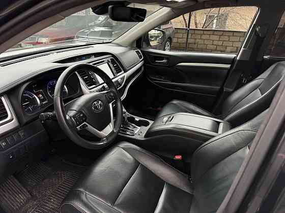 Toyota Highlander 2018 год Тирасполь Тирасполь