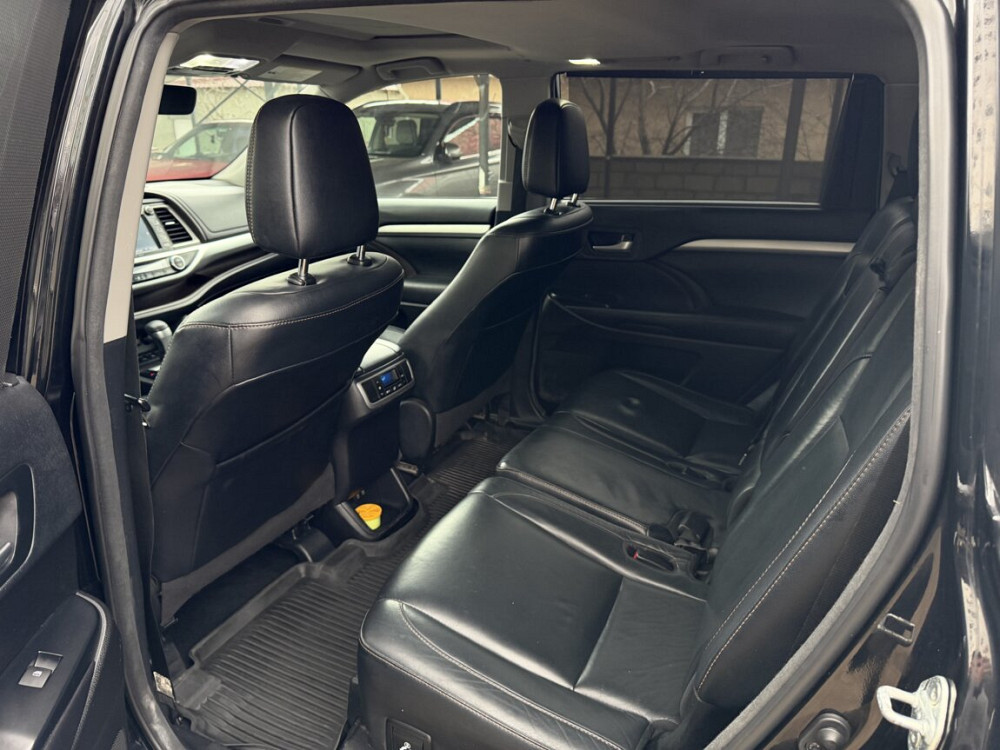 Toyota Highlander 2018 an Tiraspol Tiraspol - fotografie 7