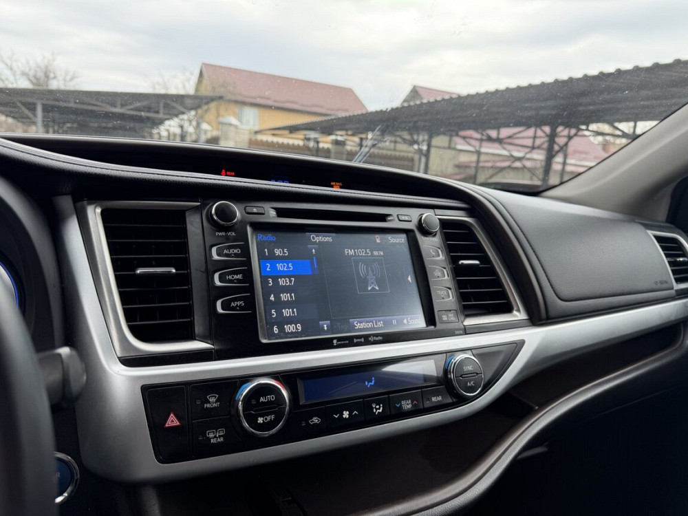 Toyota Highlander 2018 an Tiraspol Tiraspol - fotografie 8